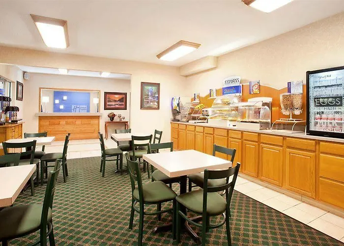 Comfort Starved Rock Area Inn 4*